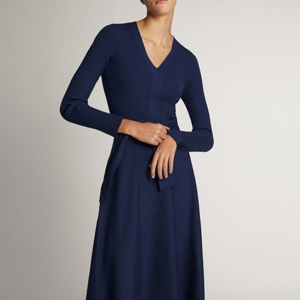 New Massimo Dutti V-Neck Ribbed Belted Dress